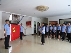 源源集团庆祝党的生日，庄严宣誓